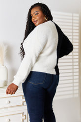Chic Contrast Button-Front V-Neck Cardigan for Effortless Style